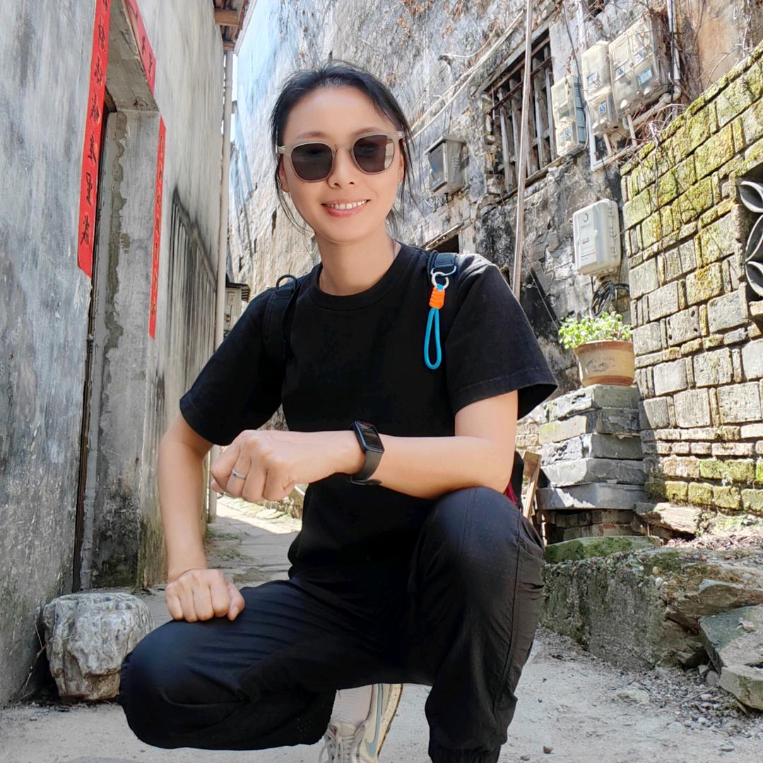 80后旅游人～小杨