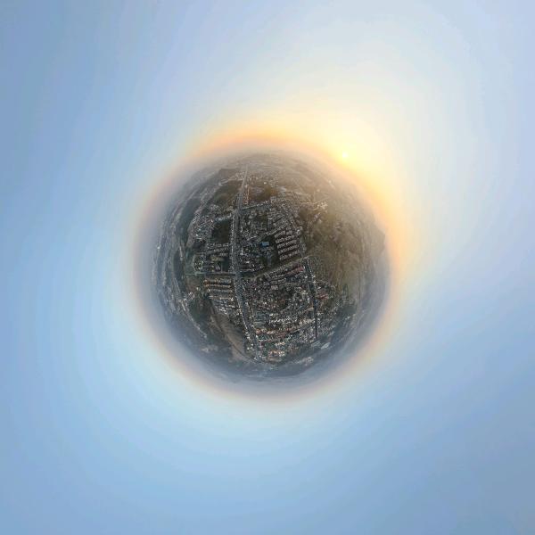三个太阳（☀️☀️☀️）