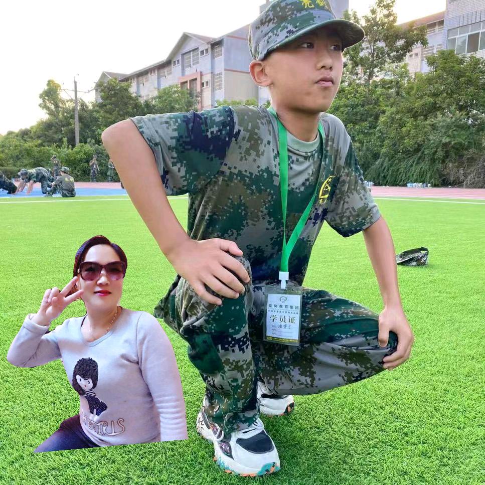 讪汕  爱唱歌🎤