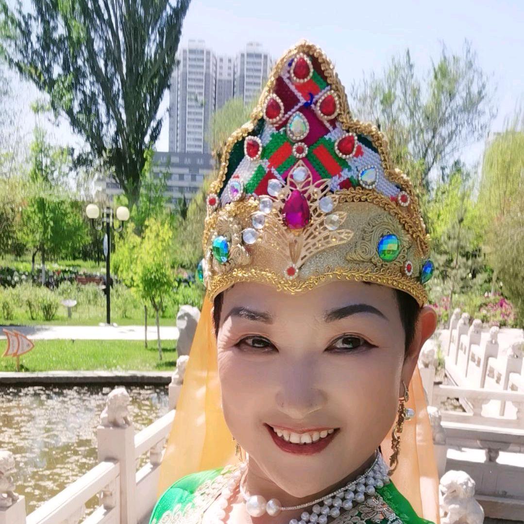 杨彩霞