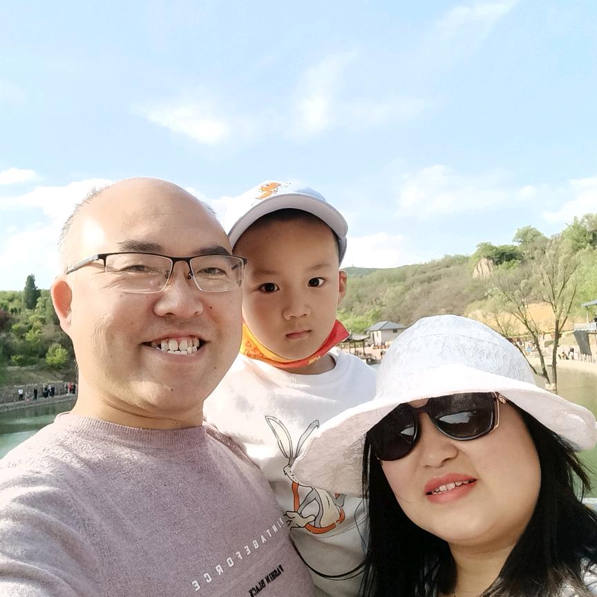 赵明明