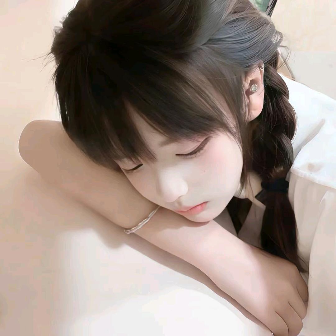 萱萱^.