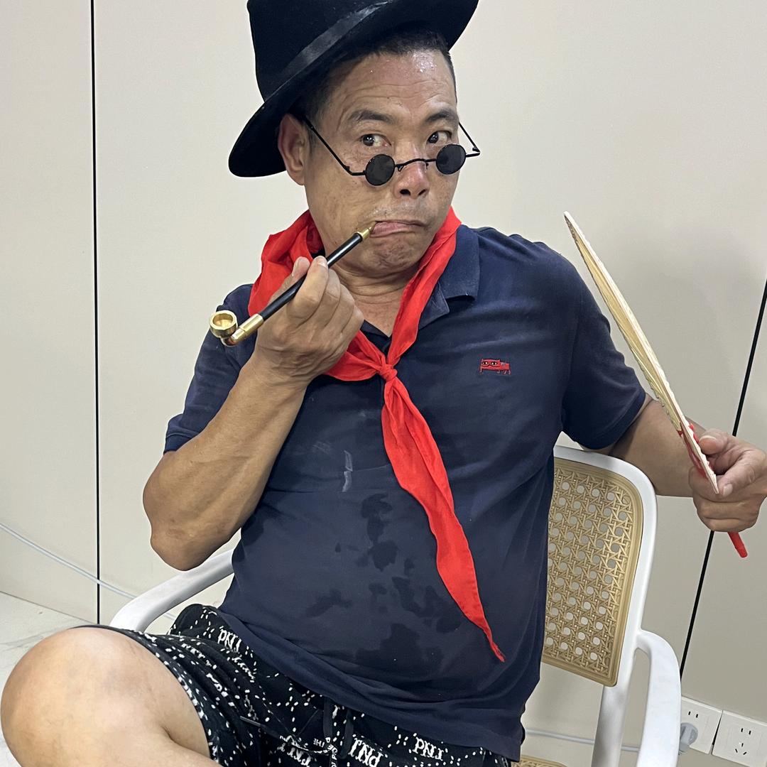 接渡三叉路口扬明家具超市