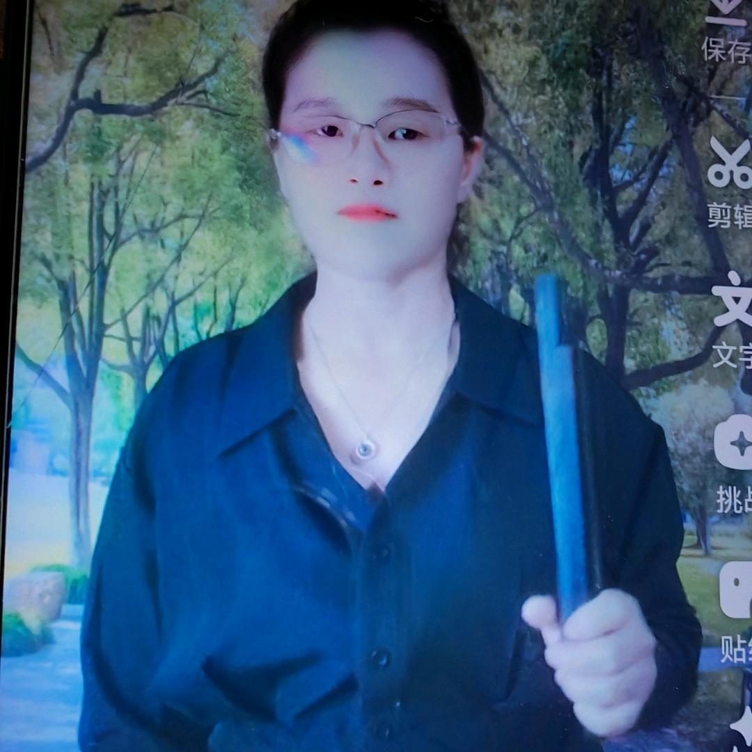 农村英姐🎤中午一点十三分开播欢迎
