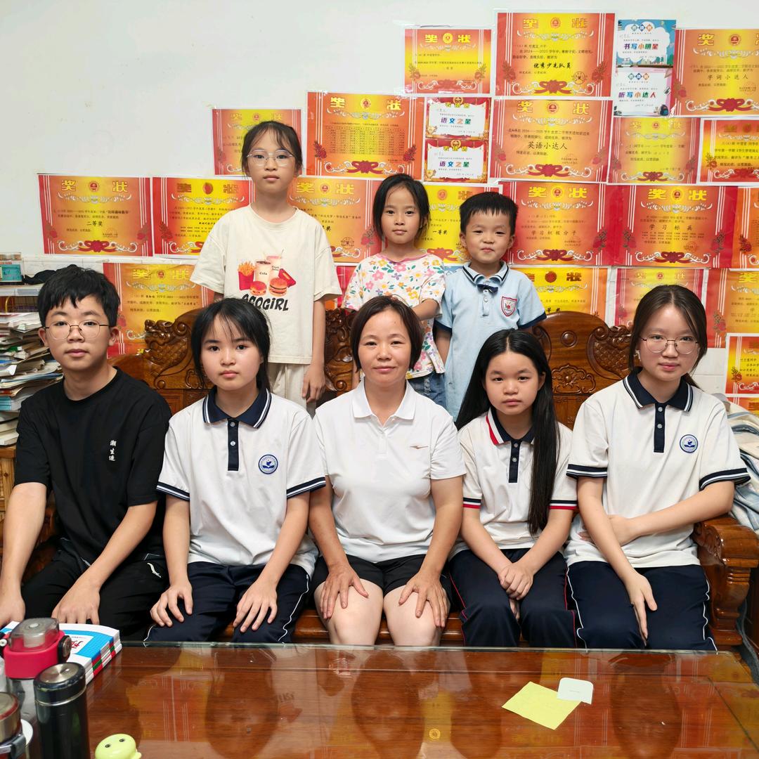 7孩老爸向前冲！