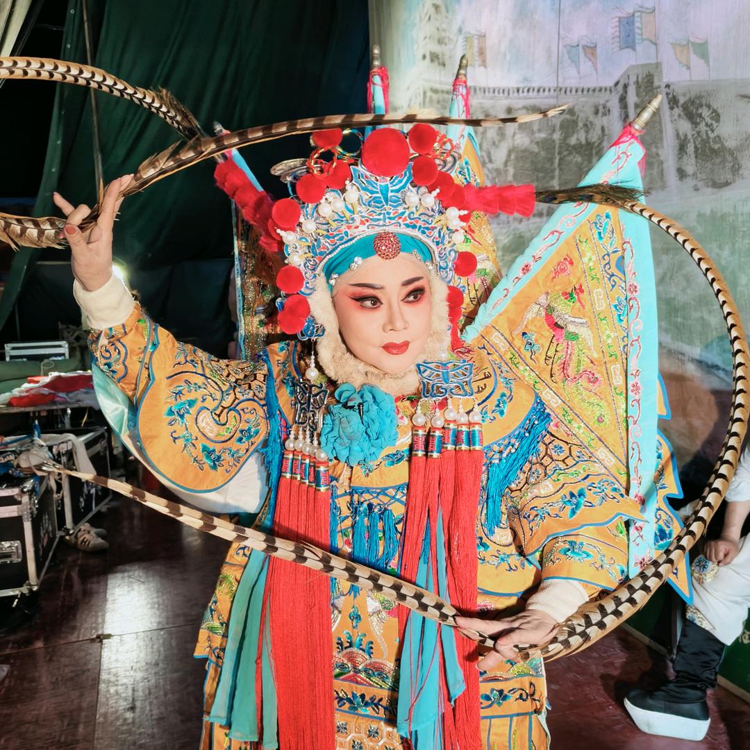 那束光的尽头是她