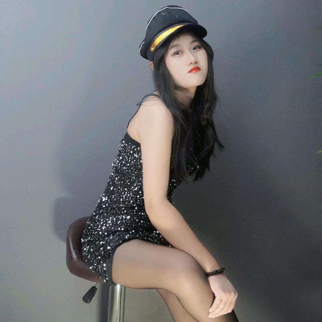 小梧桐.