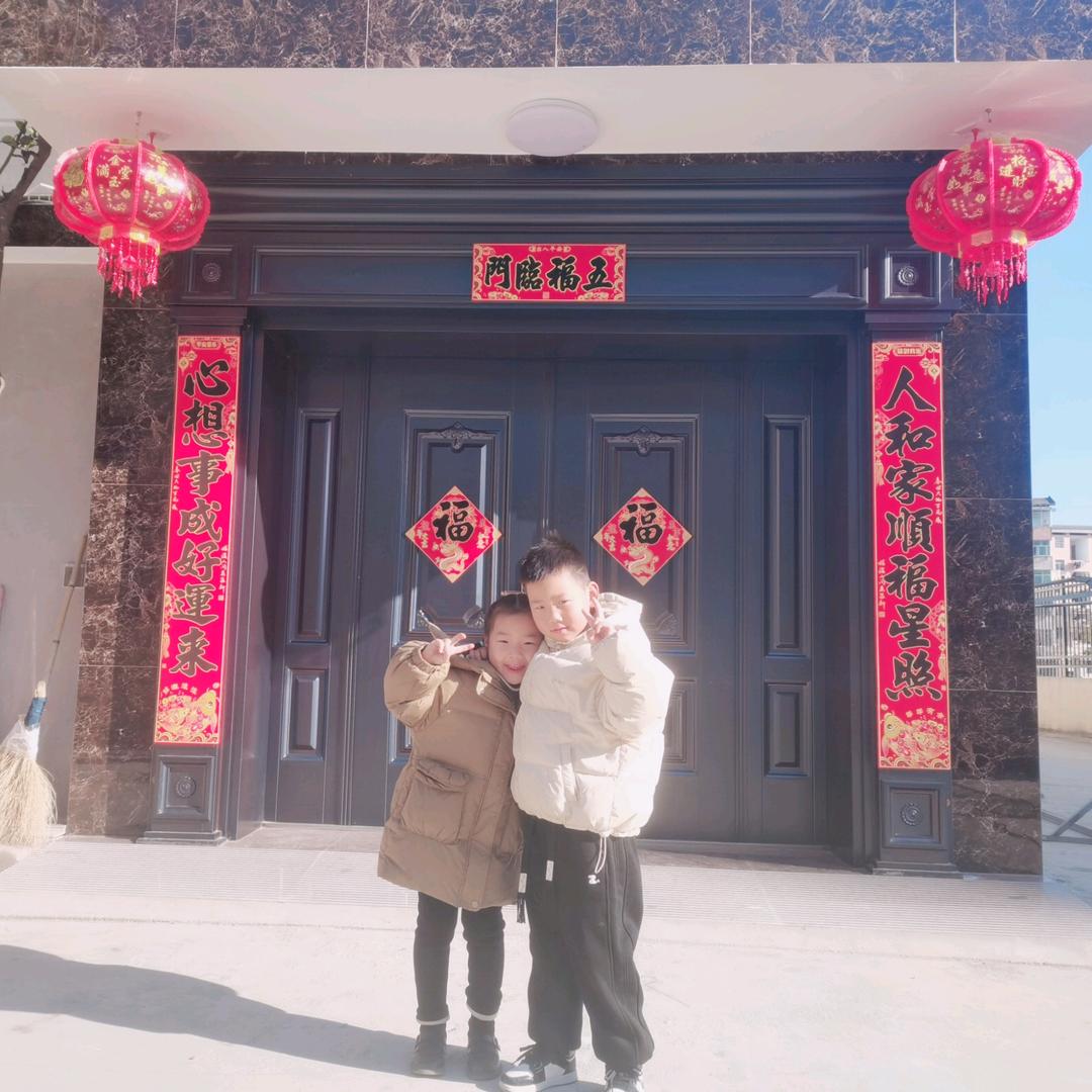 嗼小爱😍