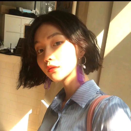 红都服饰