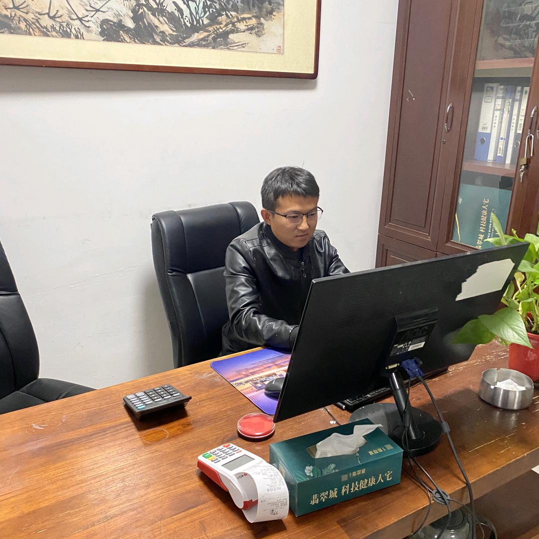 张长军:涡阳 全屋定制 安装 衣柜 厨柜