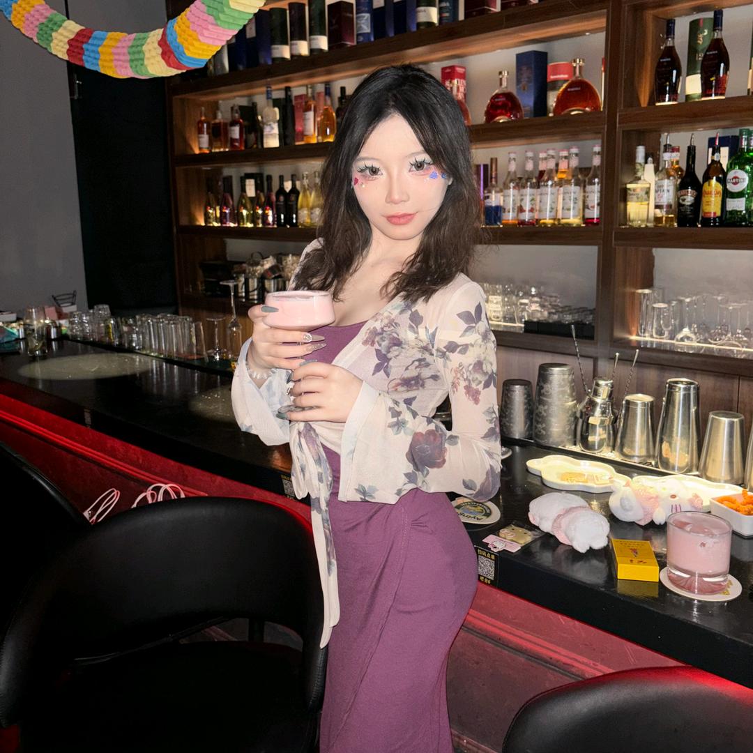 女网管依依（三剑客）