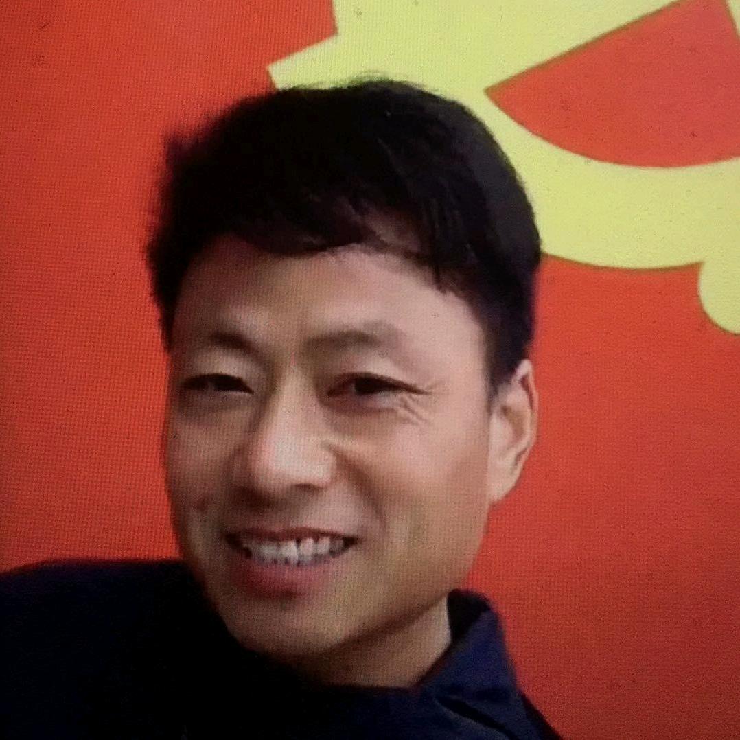 黑子哥……张章！