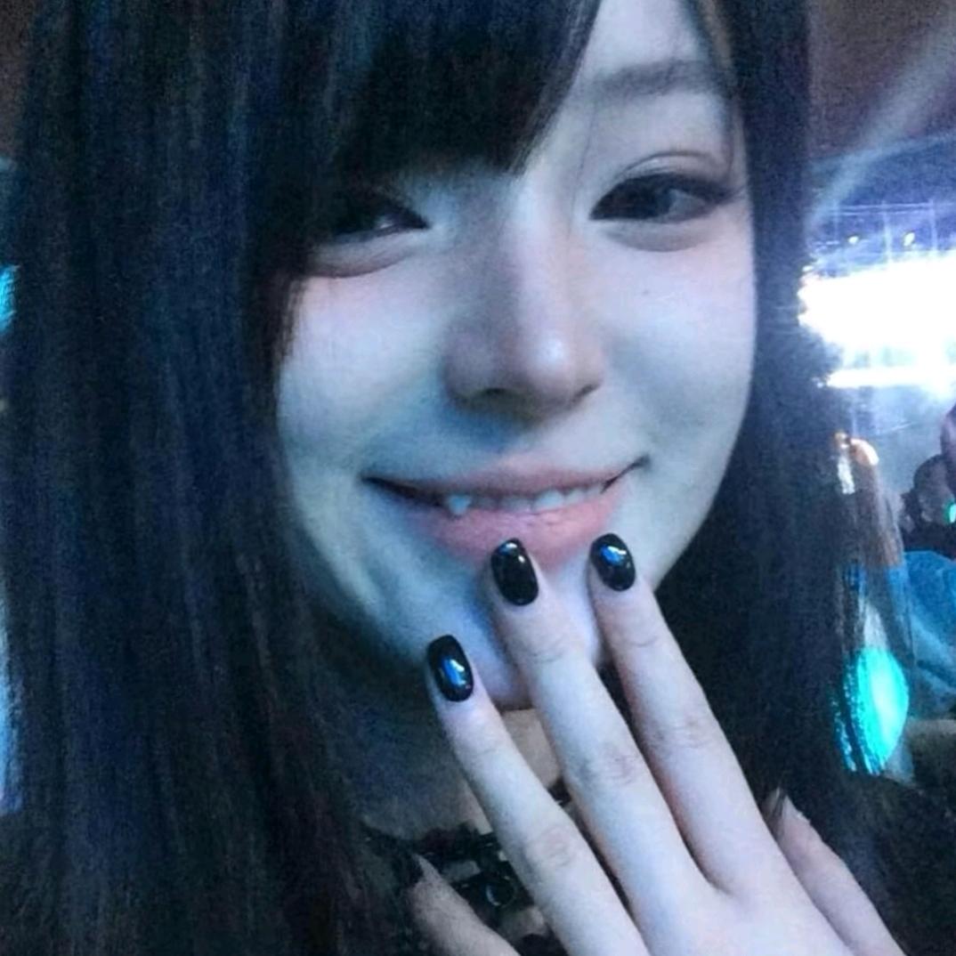 以祭奠我那死去的少女灵魂