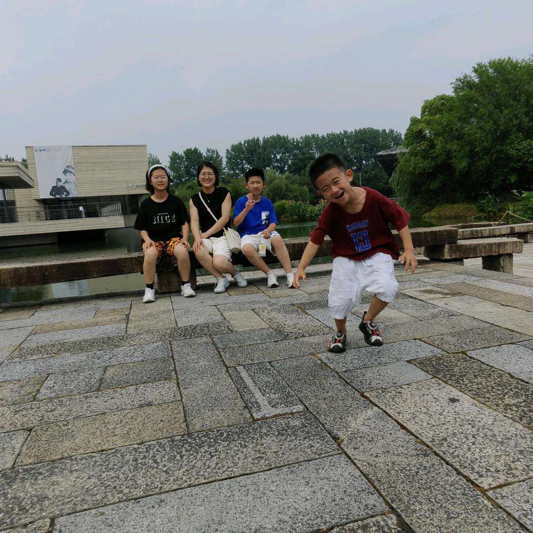 曹县欧莱克瓷砖（张洁）