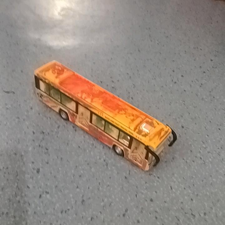 凯瑞公交车(一年级)