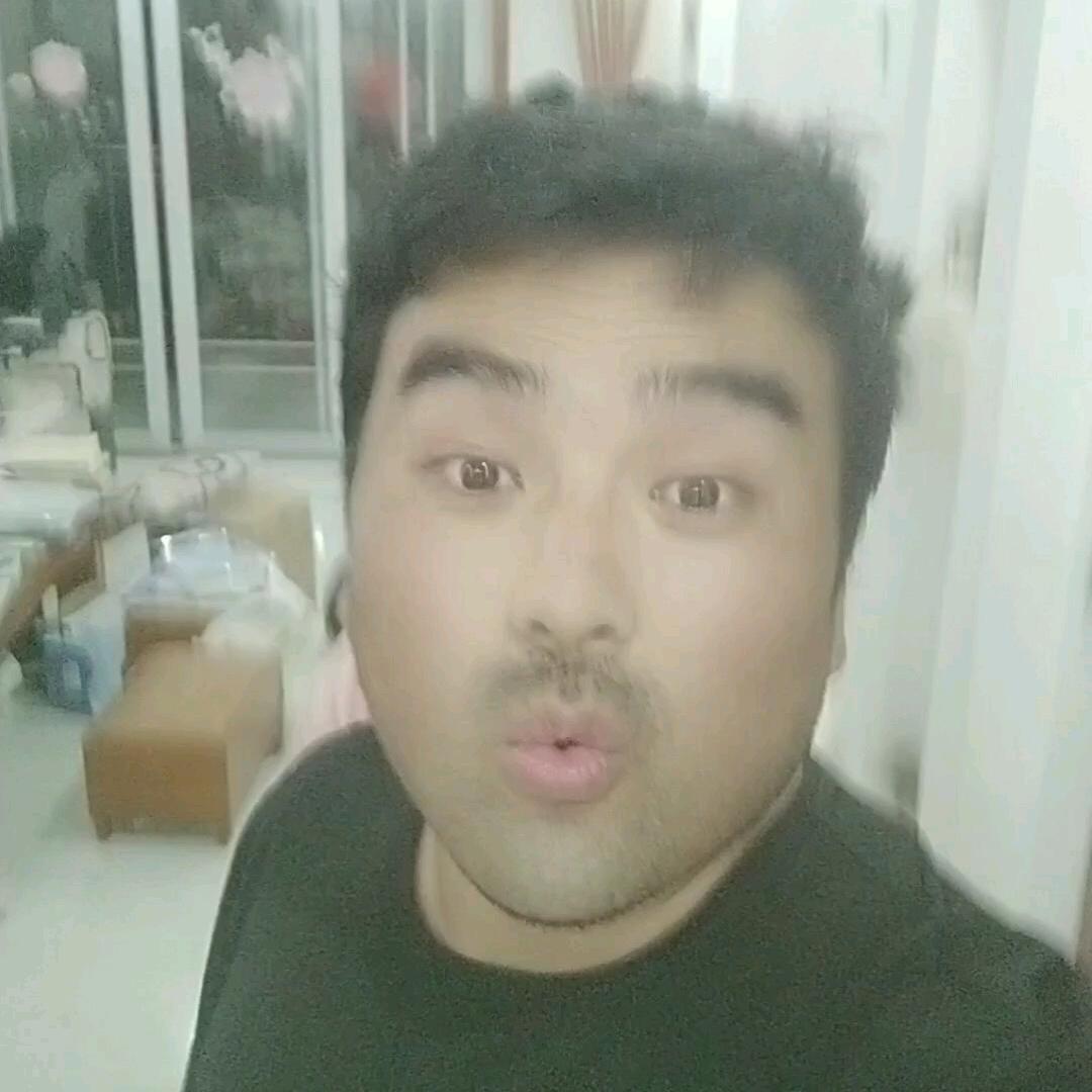 阿伟👀