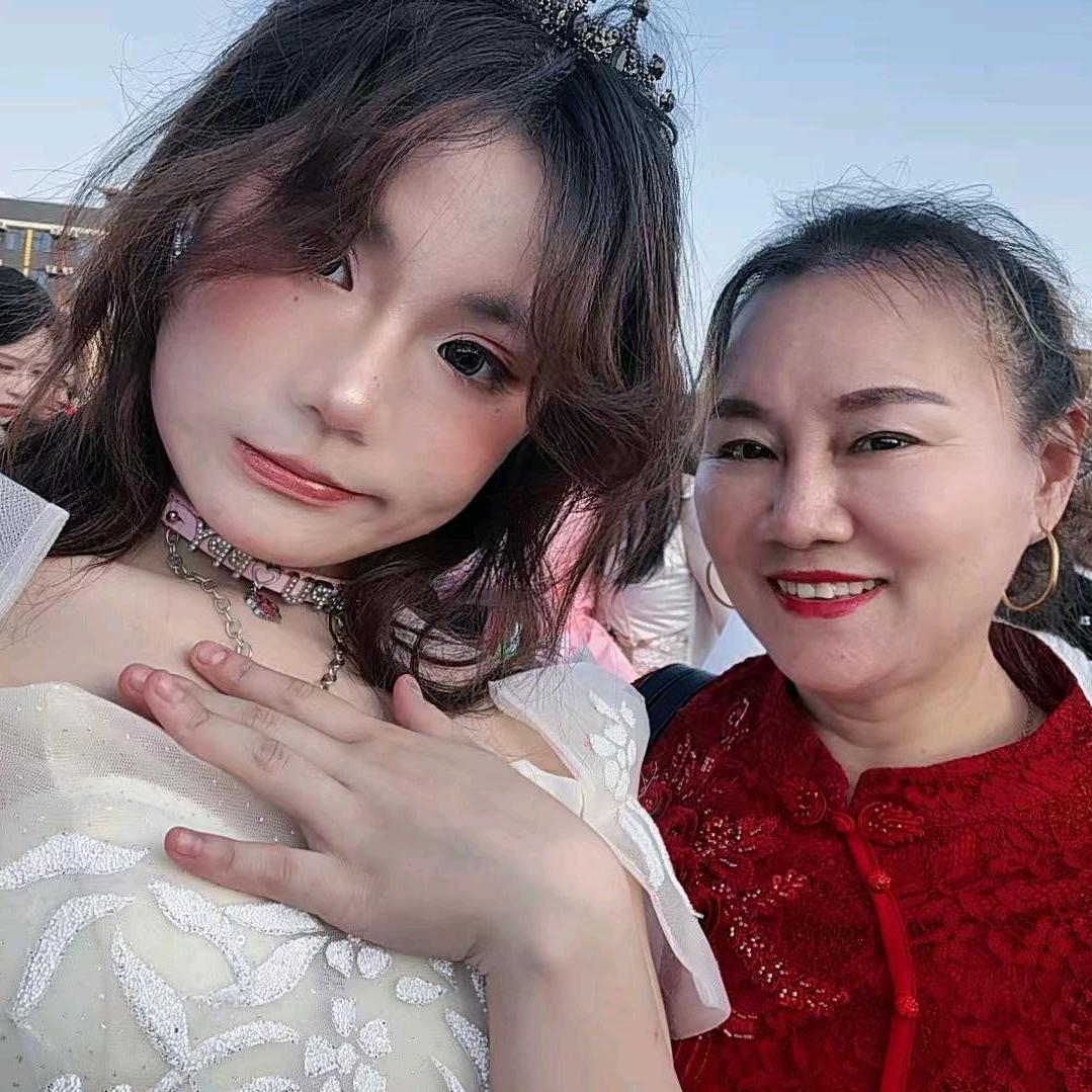 华姐🌹63年🐰