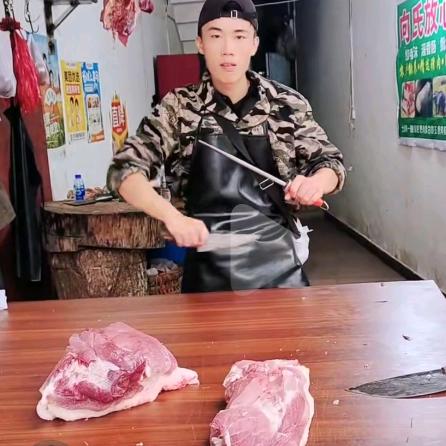 卧佛镇向老弟收猪（助农）