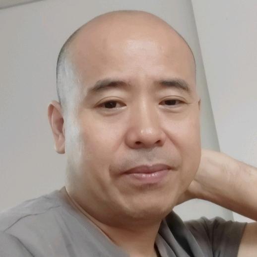何志伟