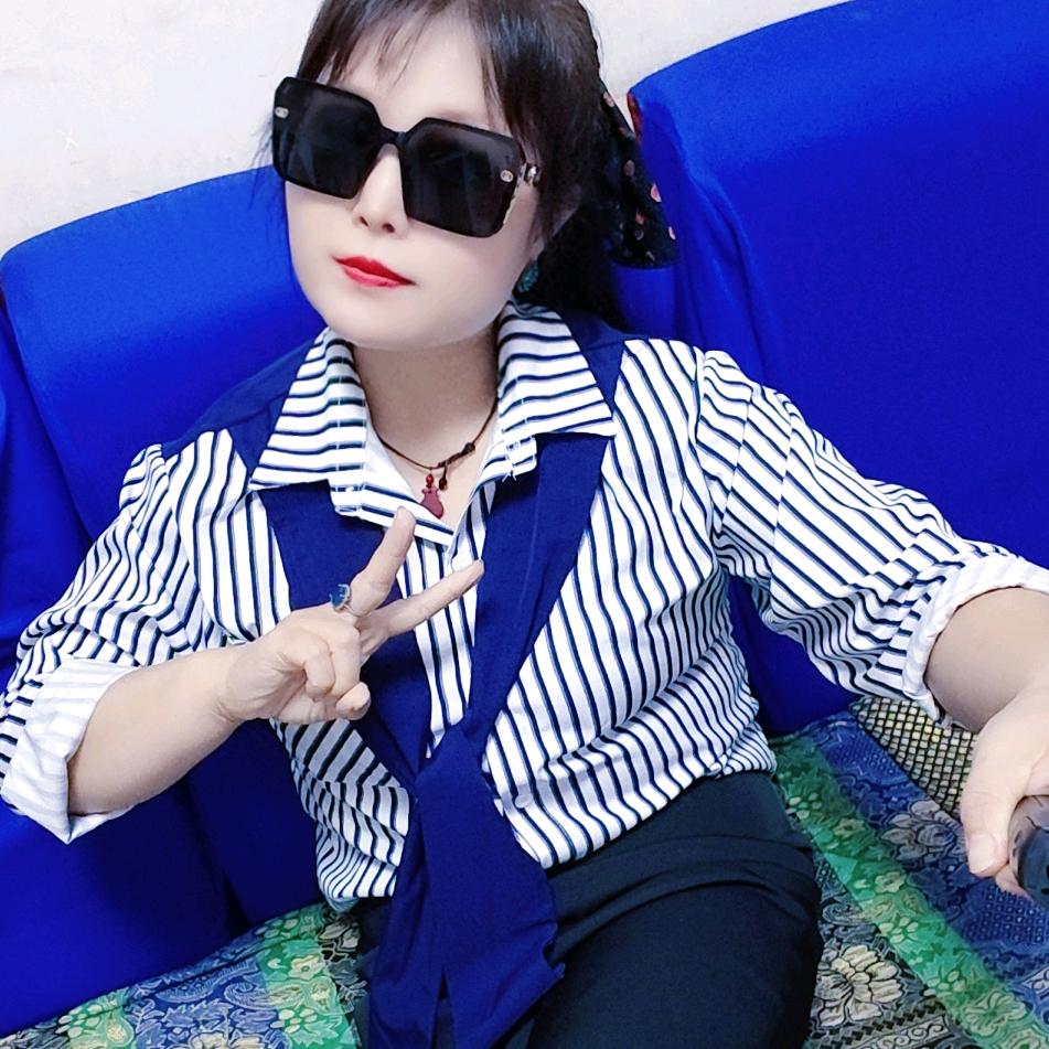 卖鞋垫的娘子