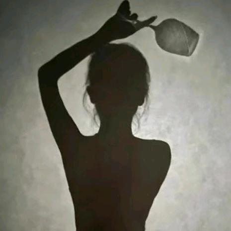 清风徐来水波不兴