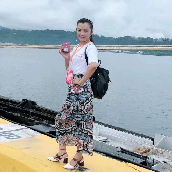 娜娜小号（大号16点10分开播）