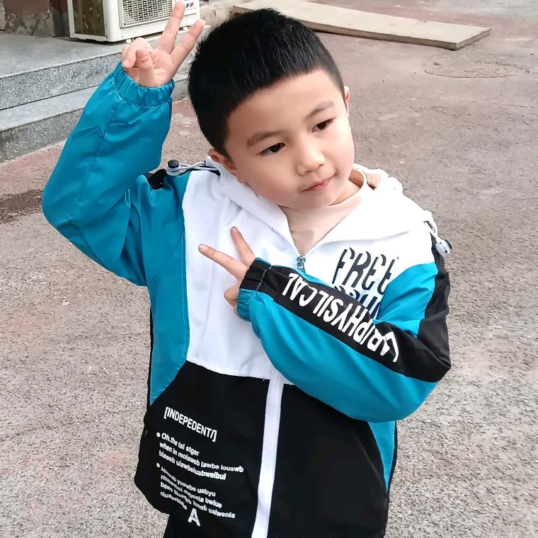 往后余生除了我生的和生我的谁都跟我没关系