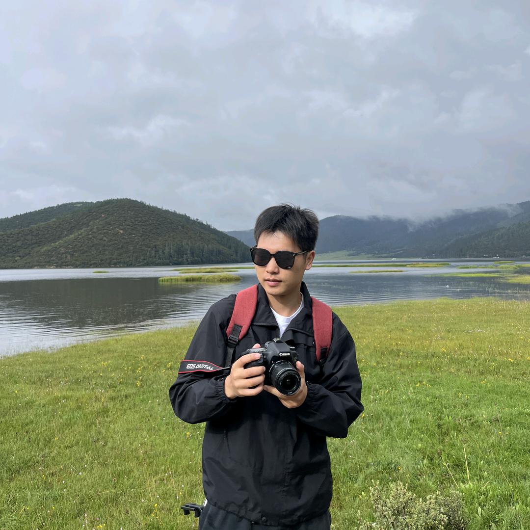 不看脸的话也挺帅😎