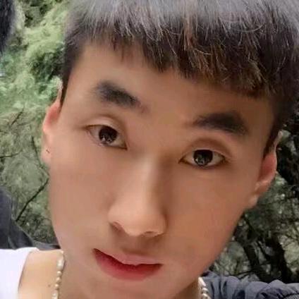 白同学