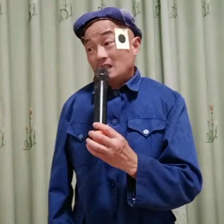 光头阿忠（婚礼气氛主持人）