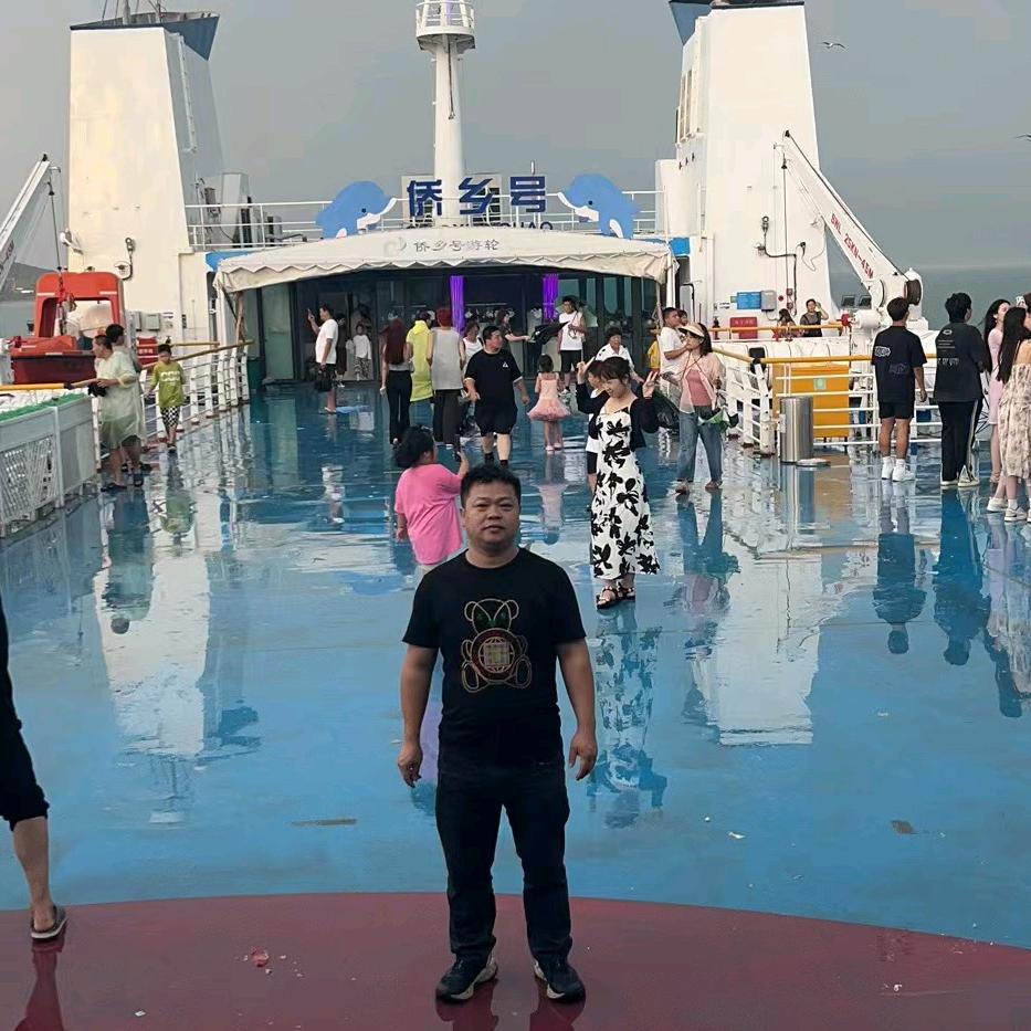 卖缝纫机的管家