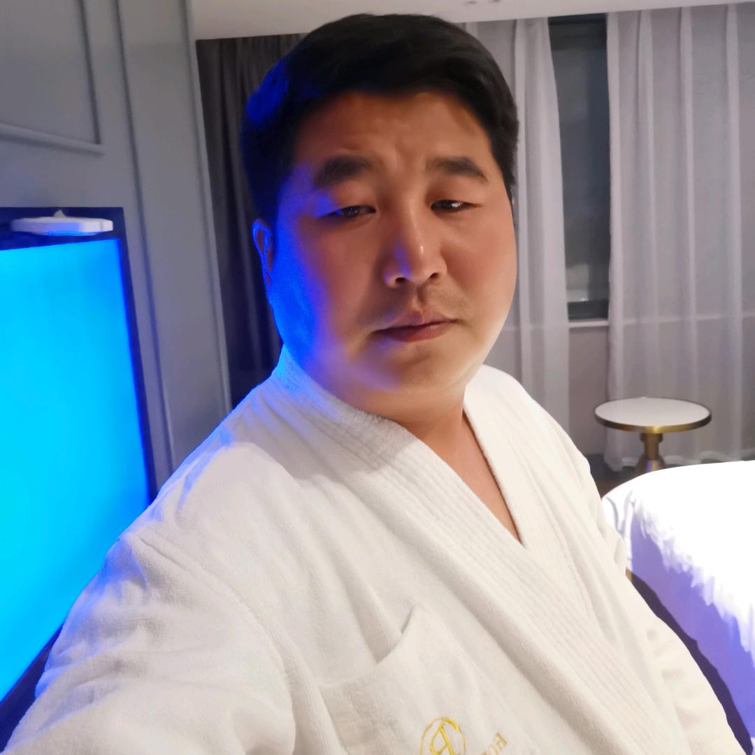 界首淋浴房酒柜门厂