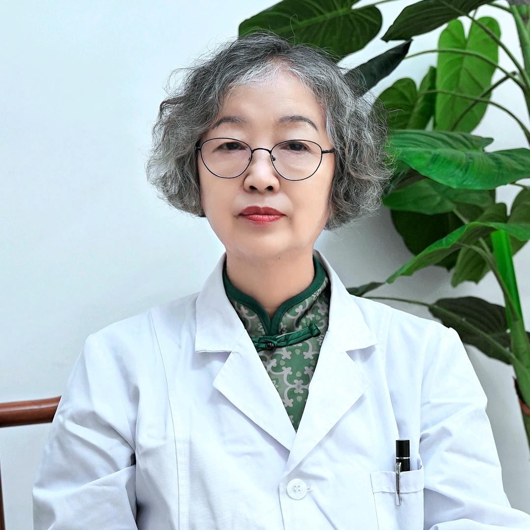 何秀清