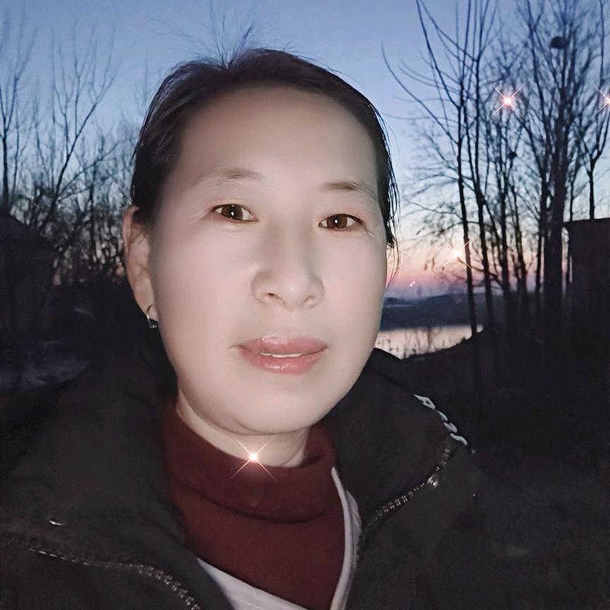 高兴又快乐的妈妈