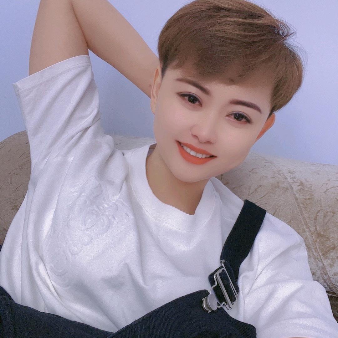 一米八的小赵