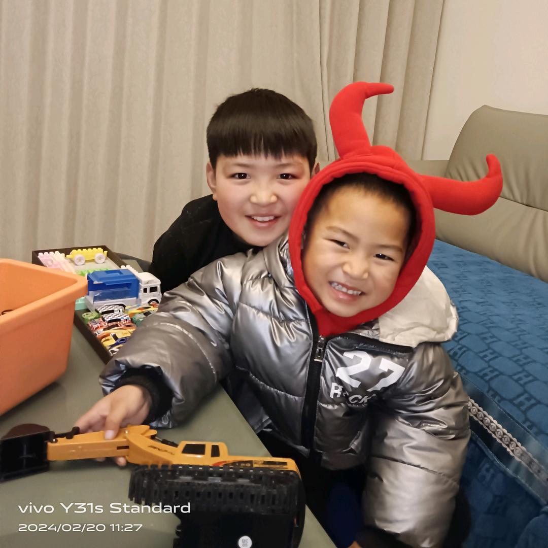 家有暖男两枚