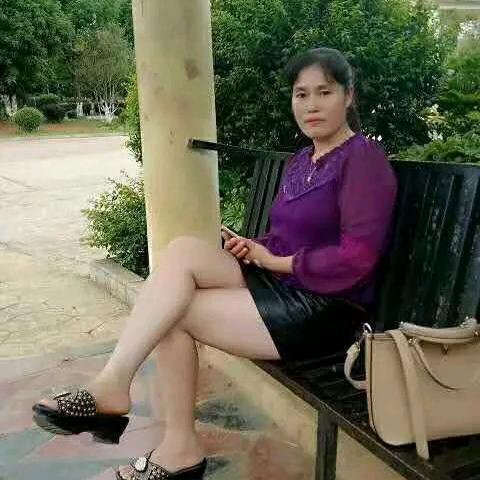 张艳琼，我收购生姜，