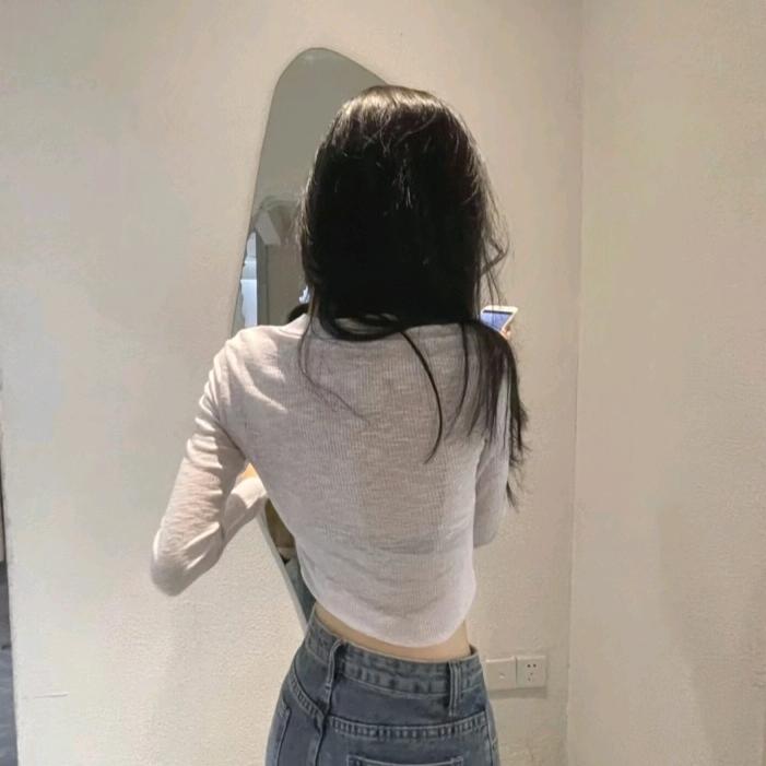 怪咖女青年.