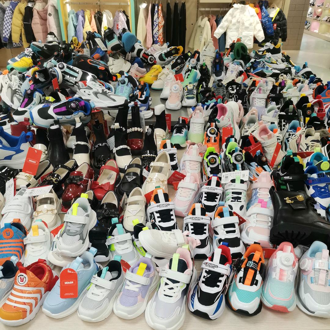 人高永童品超市