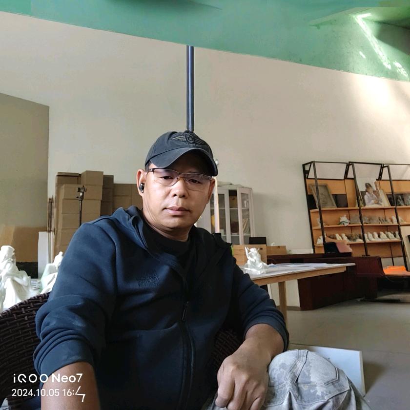 硅胶头套华洁鑫缘艺术雕塑工艺品