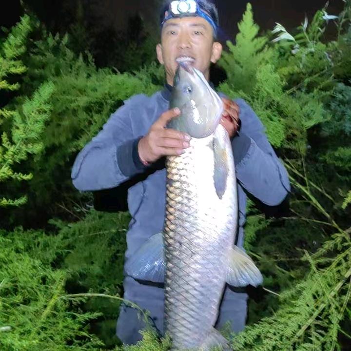 小武爱钓鱼🎣