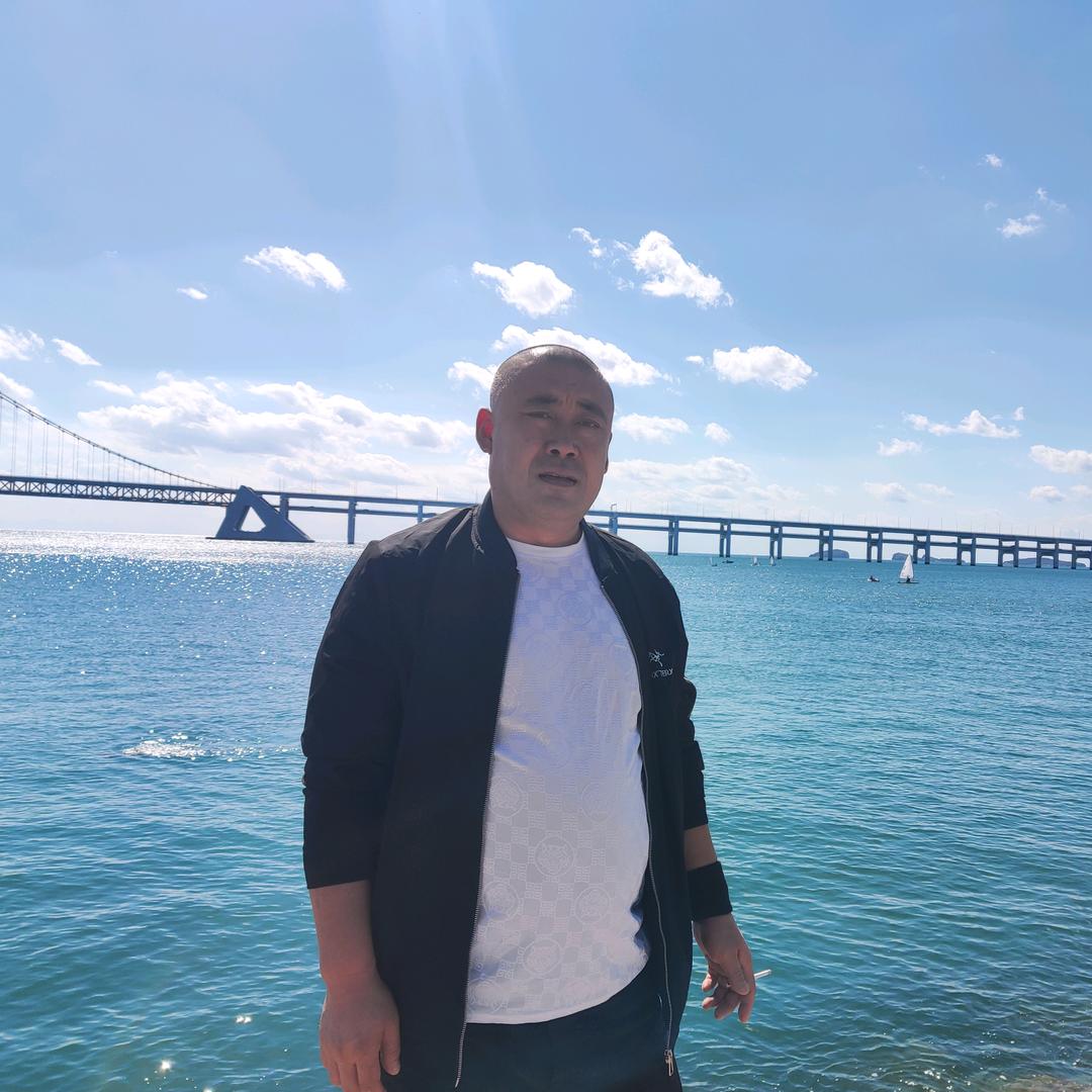 《80老男孩》！