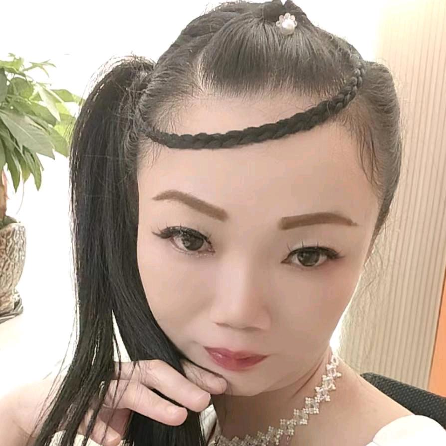 丽儿1号《喜欢听歌》