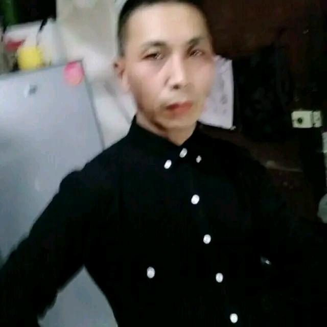 幸福快乐:爱唱歌（有空就直播）