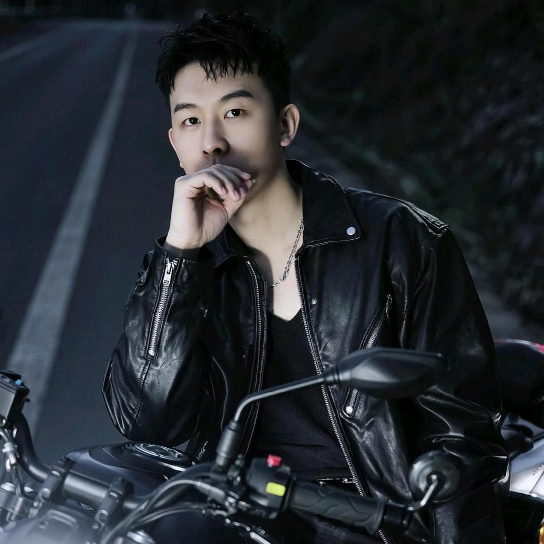 A.狮子座付先生