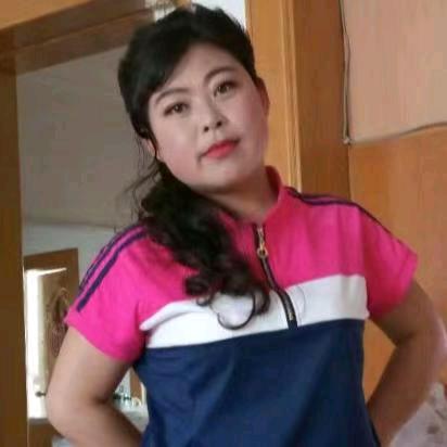 丑妹爱唱歌