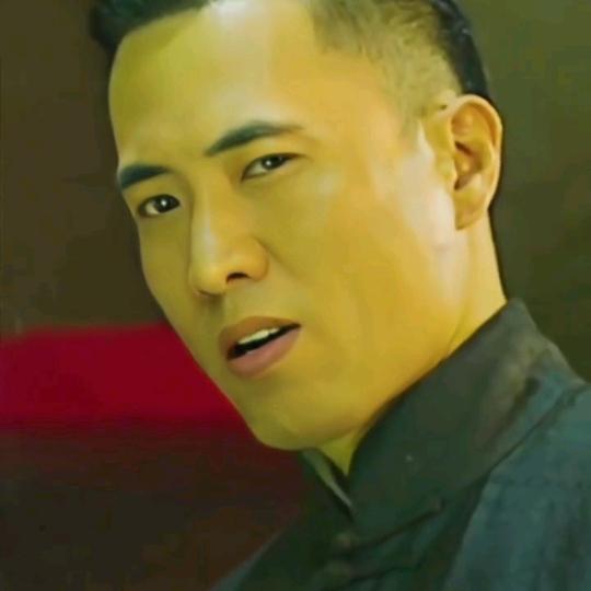 明...路人