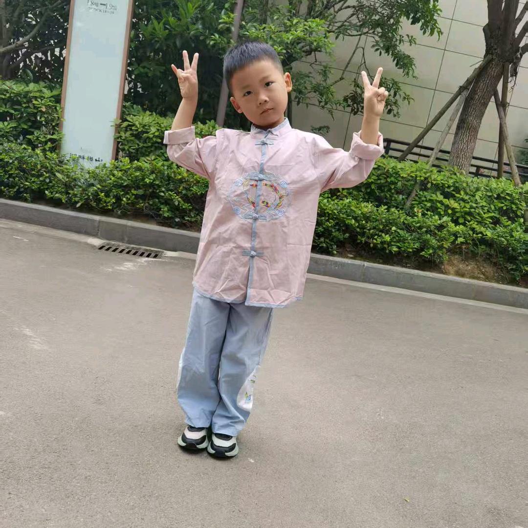 家有二个宝