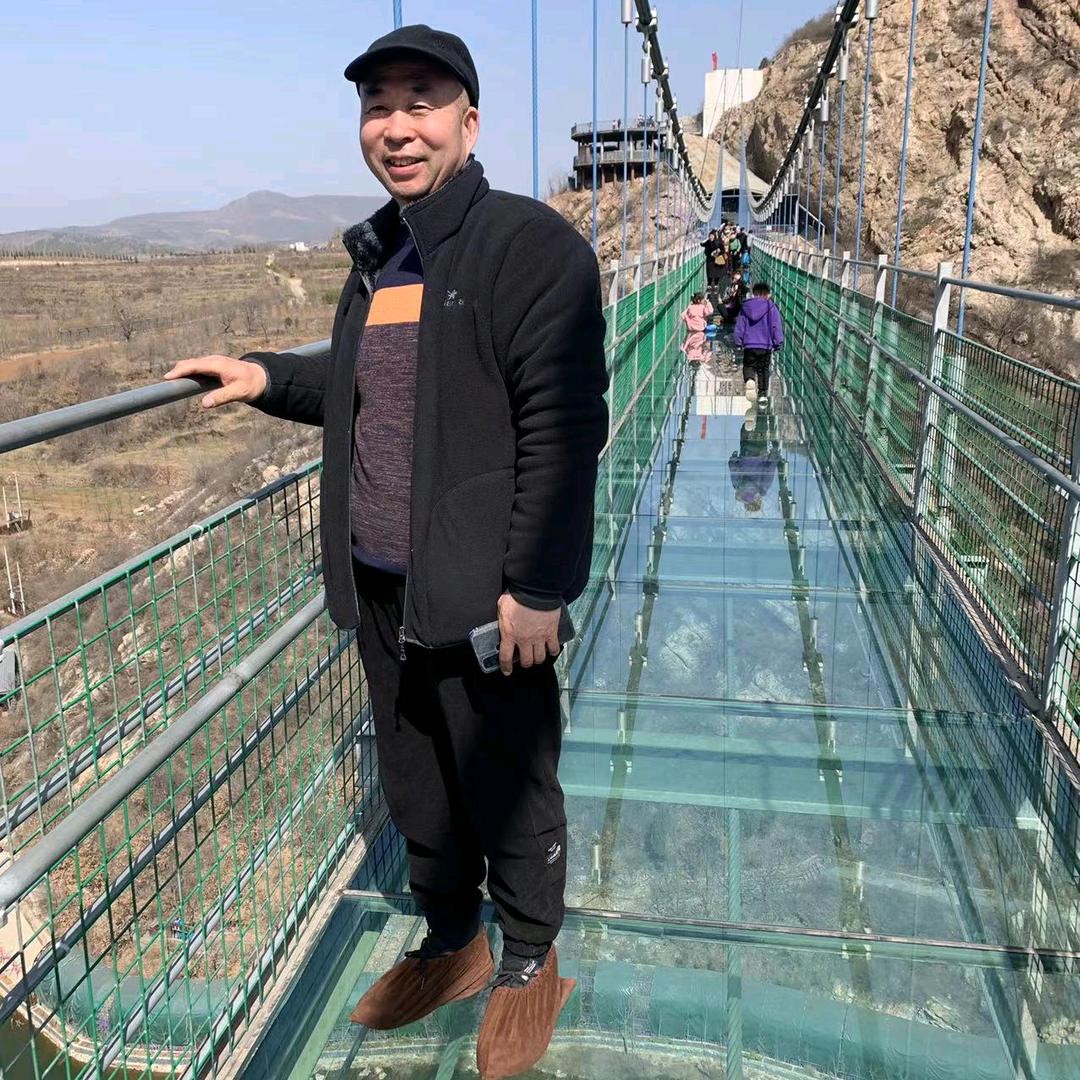 (德锦集团)张老师