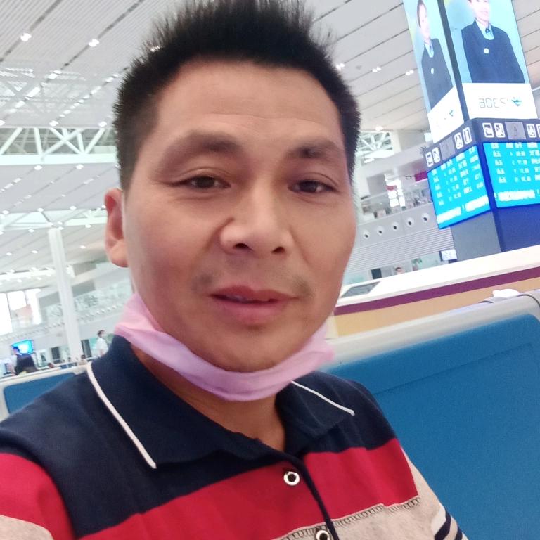 只想活着保佑我,
